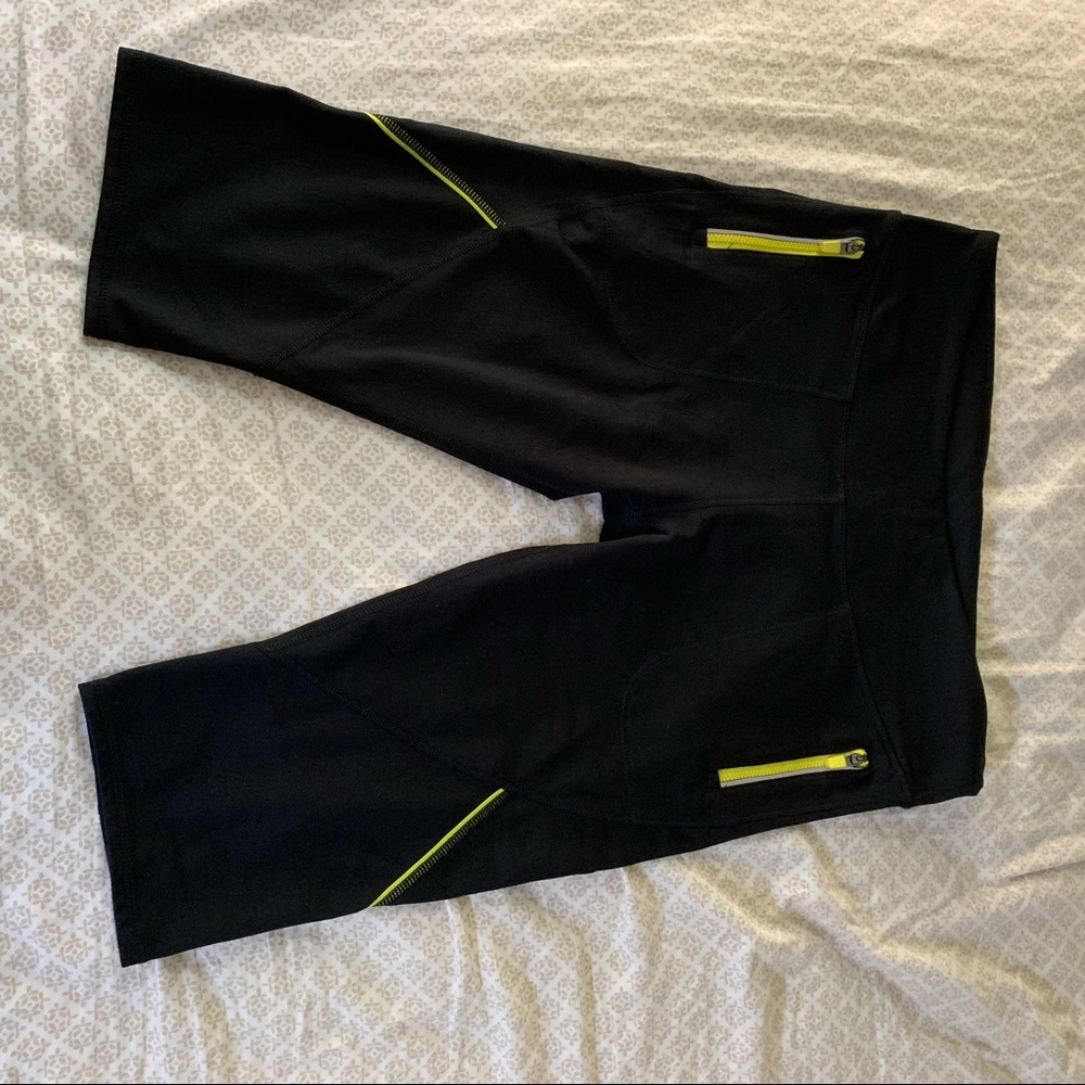 NEW Fabletics Crops